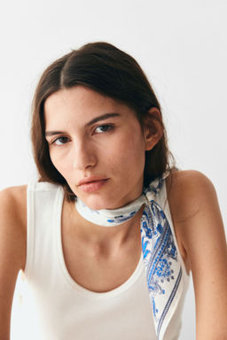 H&M - Women White Patterned Scarf