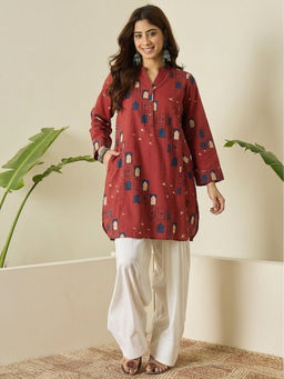 InWeave - Women Cotton Printed Rust Kurti And Pant