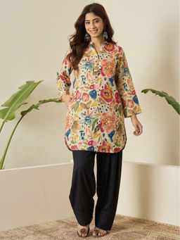 InWeave - Women's Rayon Floral Cream Kurti And Pant
