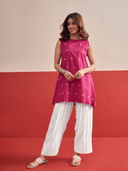 Pink color option, Currently selected