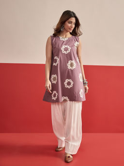 InWeave - Women's Cotton Printed Mauve Kurti And Pant