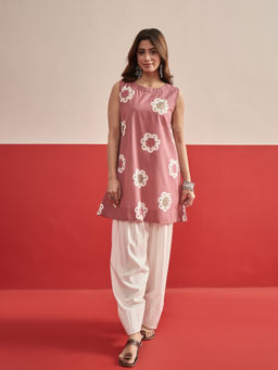 InWeave - Women's Cotton Printed Pink Kurti And Pant