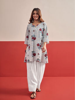 InWeave - Women Cotton Floral Blue Kurti And Pant