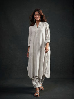 InWeave - Women's Viscose Rayon Stripes White Kurta And Salwar