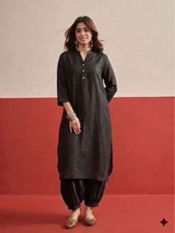 InWeave - Women's Viscose Rayon Stripes Black Kurta And Salwar
