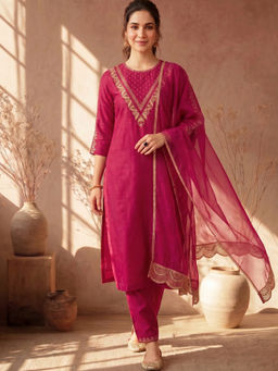 AVANSHEE - Women Silk Blend Embroidered Pink Kurta And Pant With Dupatta