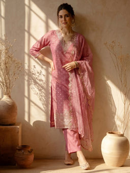 AVANSHEE - Women Chanderi Embroidered Pink Kurta And Pant With Dupatta
