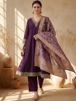 AVANSHEE - Women's Silk Blend Solid Purple Kurta And Pant With Dupatta