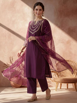 AVANSHEE - Women's Silk Blend Solid Wine Kurta And Pant With Dupatta