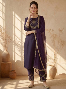 AVANSHEE - Women Silk Blend Embroidered Wine Kurta And Pant With Dupatta