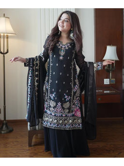 Mirraw - Women'S Georgette Embroidered Black Kurta and Palazzo with Dupatta