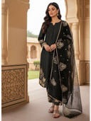 Black color option, Sold out, Currently selected