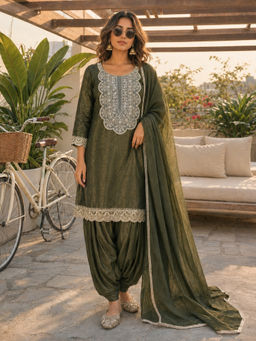 BERRYLICIOUS - Women Tissue Embroidered Green Kurta And Salwar With Dupatta