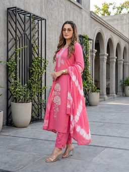 BERRYLICIOUS - Women's Viscose Rayon Embroidered Pink Kurta And Pant With Dupatta