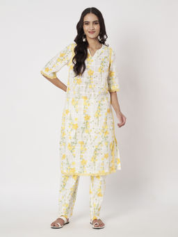 SILCHIC - Women'S Cotton Floral White Kurta and Pant