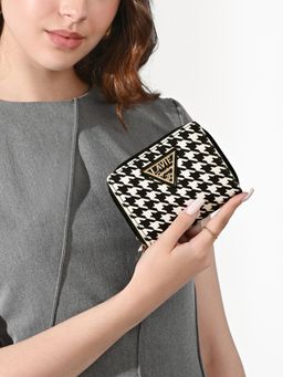 Lavie Signature - Womens Black & White Newark Small Zip Around Wallet (S)