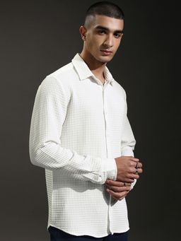 HIGHLANDER - White Textured Slim Fit Casual Shirt