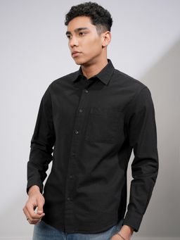 HIGHLANDER - Black Solid Regular Fit Casual Shirt