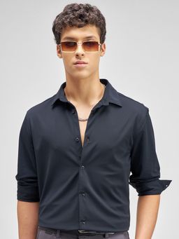 HIGHLANDER - Black Solid Slim Fit Casual Shirt