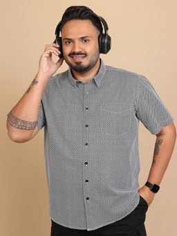 HIGHLANDER - White Stripes Slim Fit Casual Shirt