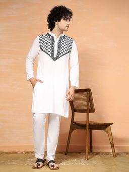 HOUSE OF KARI - Mens Chikankari Kurta In Cotton Silk Blend