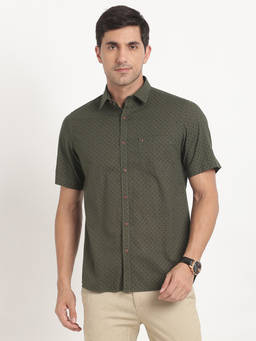 Turtle - Men Cotton Slim Fit Olive Printed Casual Shirt