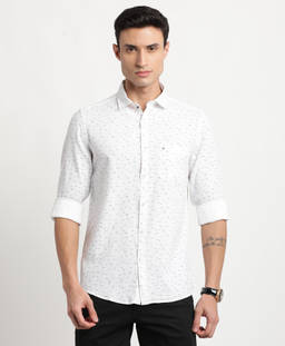Turtle - Men Cotton Slim Fit White Printed Casual Shirt
