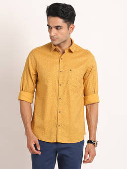 Turtle - Men Cotton Slim Fit Mustard Printed Casual Shirt