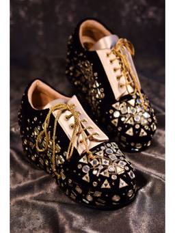 Around Always - Jhalak Black Heels