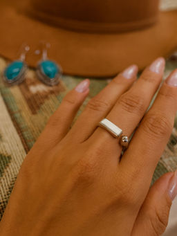 Digital Dress Room - Silver-Plated Geometric Shape Ring