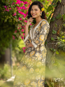 Libas - Grey Printed Straight Kurta with Pant (Set of 2)