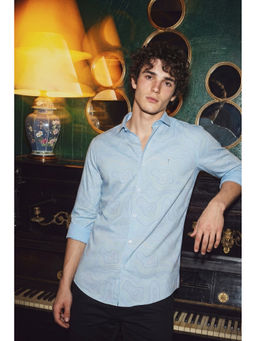 Simon Carter - Blue Shirt