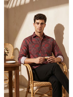 Simon Carter - Maroon Shirt