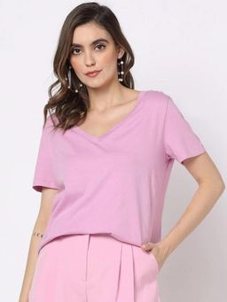 GAP - Relaxed Fit V-Neck T-Shirt