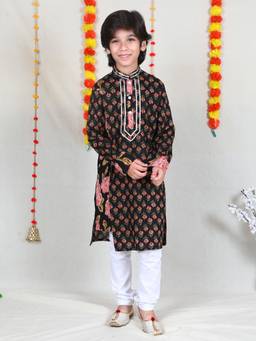 Little Clothings - Black Floral Print Cotton Kurta And Churidar