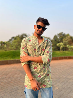 KISAH - Men Green Short Kurta