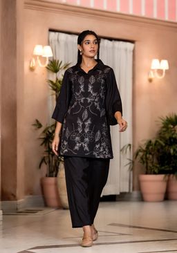 Autumnlane - Black Embroidered Tunic and Pant (Set of 2)