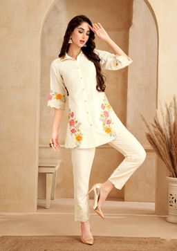 Autumnlane - White Floral Embroidered Shirt and Pant (Set of 2)