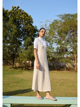 Muvazo - Beige Stracciatella Strappy Dress with High Neck Top