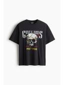 Black color option, Sold out, Currently selected