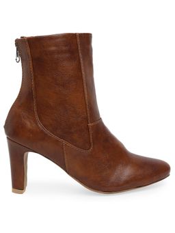 IYKYK by Nykaa Fashion - Eleanor On Fleek Brown Boots