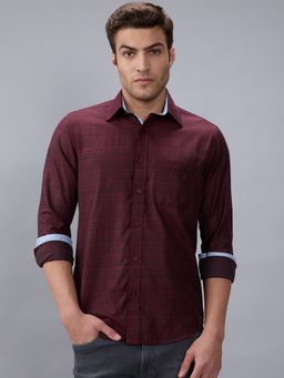 Kenneth Cole - Men Maroon Cotton Blend Checks Slim Fit Shirt