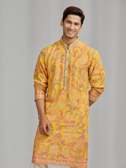 Kora by Nilesh Mitesh - Yellow Printed Mandarin Neck Kurta With Pant