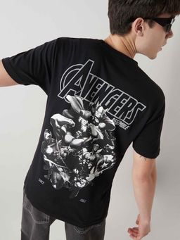 Bewakoof - Official Marvel Men's Jet Black Avengers Graphic Printed T-shirt