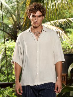 Campus Sutra - Men's Off-White Crinkled Oversized Shirt