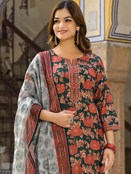 Vaamsi - Green Rayon Blend Floral Printed Straight Kurta Trousers with Dupatta (Set of 3)