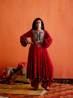 Karishma Khanduja - Arshad Maroon Embellished Tassels Kurta with Pant (Set of 2)