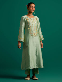 Anantaa by Roohi Trehan - Green Hand Embroidered Thread Work Silk Chanderi Kurta