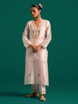 Anantaa by Roohi Trehan - Pink V Neck Hand Embroidered Thread Work Silk Chanderi Kurta