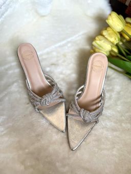 Modanta - Silver Diamond Knot Heels